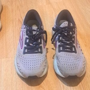 Brooks Glycerin 20 sneaker women's size 9